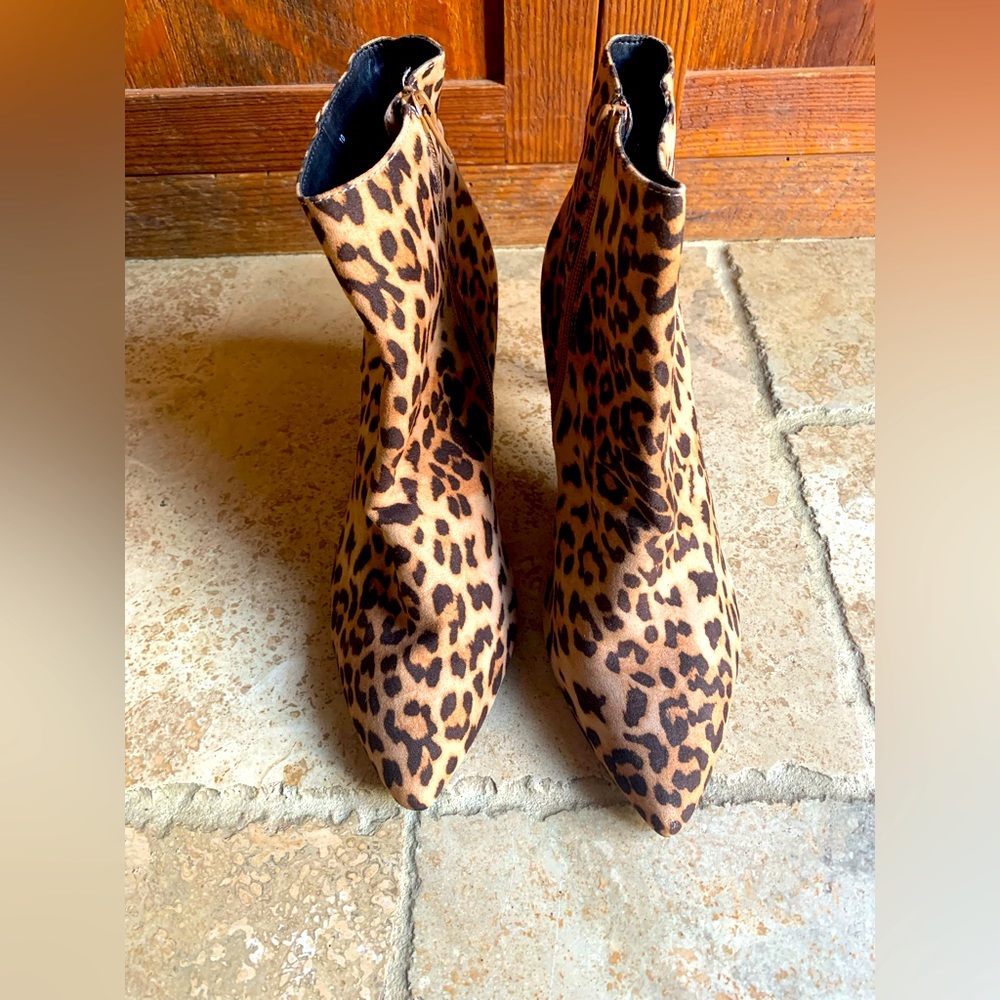 Express Leopard print chaparral heels